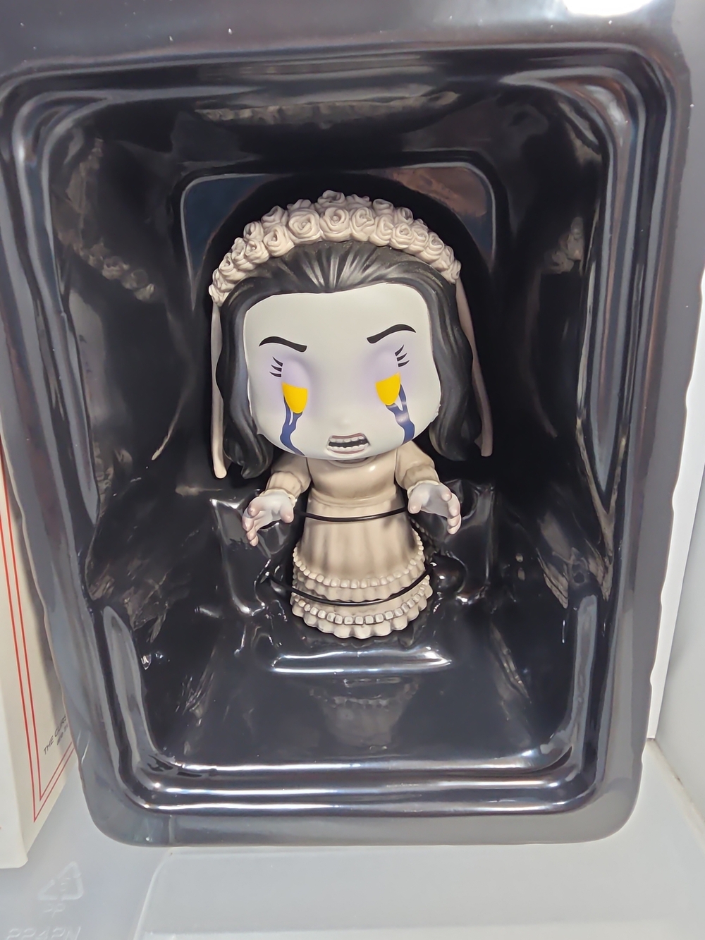 Thrilljoy PIX! The Curse Of La Llorona Hero Common LE 6666 Vinyl Figure (B1) - Picture 2 of 8